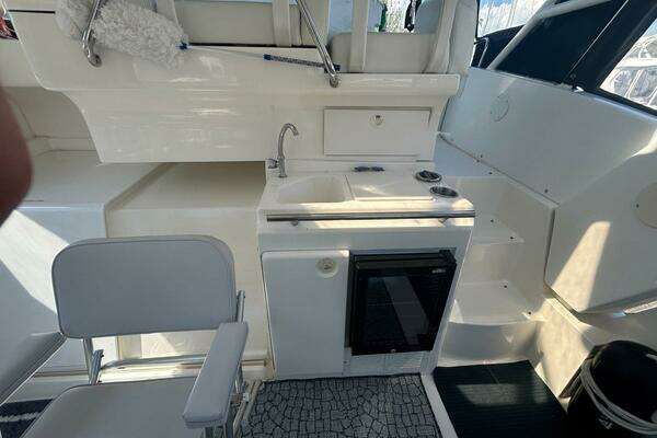 Photo of the 2000 Silverton 352 Motor Yacht "Knot On Call"