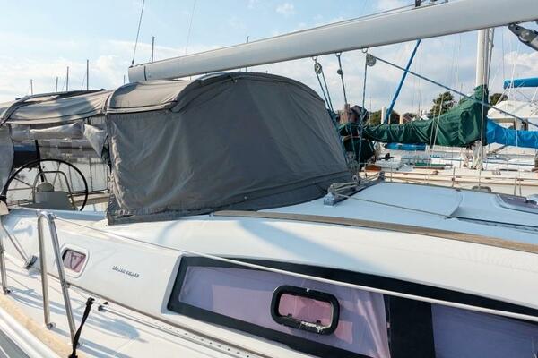 SERENITE 40ft Beneteau Yacht For Sale