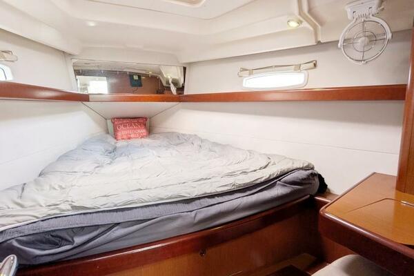SERENITE 40ft Beneteau Yacht For Sale
