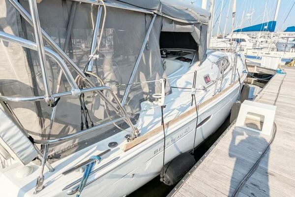 SERENITE 40ft Beneteau Yacht For Sale
