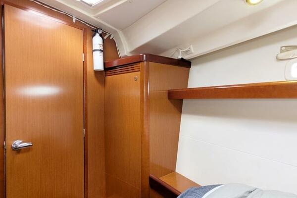 SERENITE 40ft Beneteau Yacht For Sale