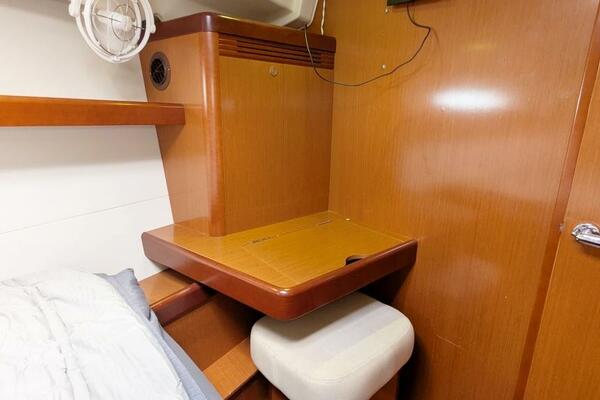 SERENITE 40ft Beneteau Yacht For Sale