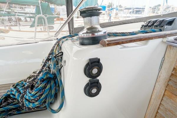 SERENITE 40ft Beneteau Yacht For Sale