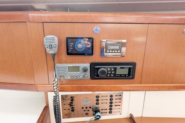 SERENITE 40ft Beneteau Yacht For Sale