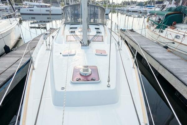 SERENITE 40ft Beneteau Yacht For Sale