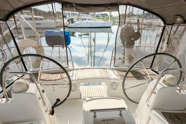 SERENITE 40ft Beneteau Yacht For Sale