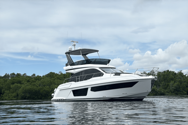2023 Azimut 53