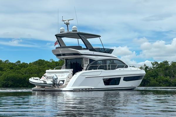 53ft Azimut Yacht For Sale