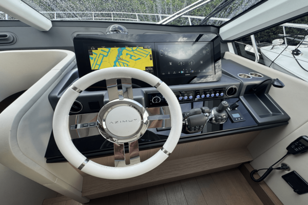 2023 Azimut 53