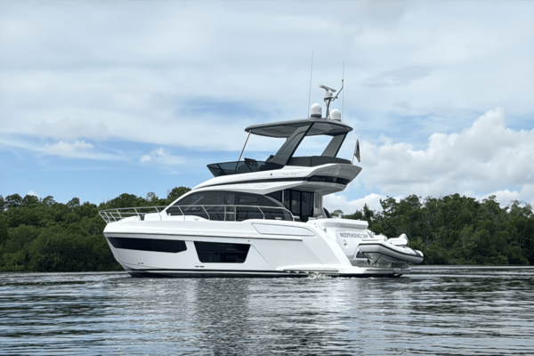 2023 Azimut 53