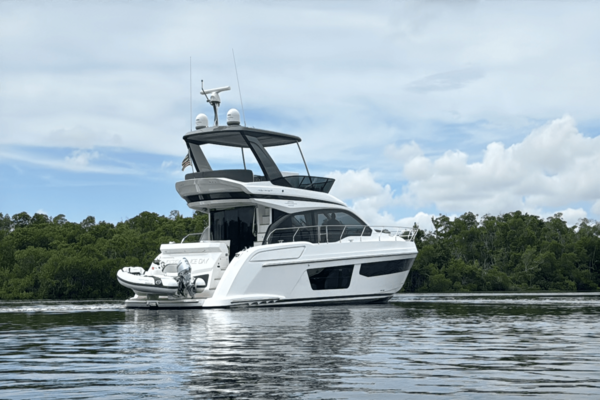 2023 Azimut 53