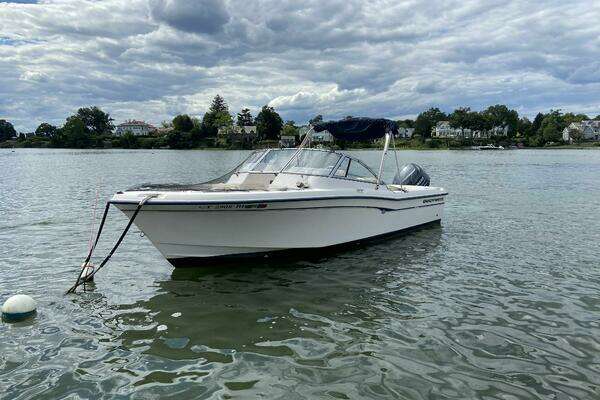 22-ft-Grady-White-2006-225 Tournament-Greenwich Connecticut United States yacht for sale