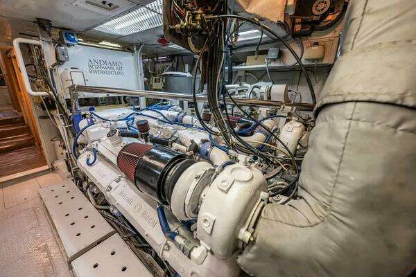 Broward 102 Yacht For Sale