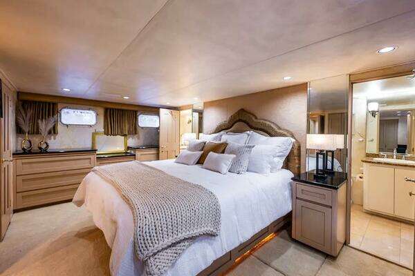 Broward 102 Yacht For Sale