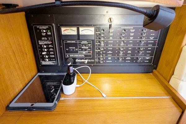 Elusive  35ft Catalina Yacht For Sale