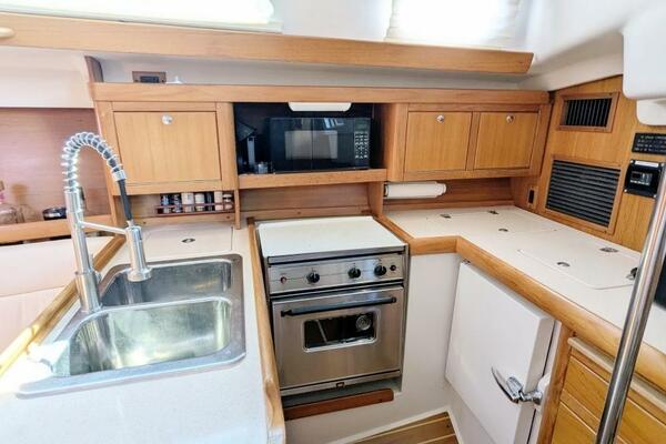 Elusive  35ft Catalina Yacht For Sale