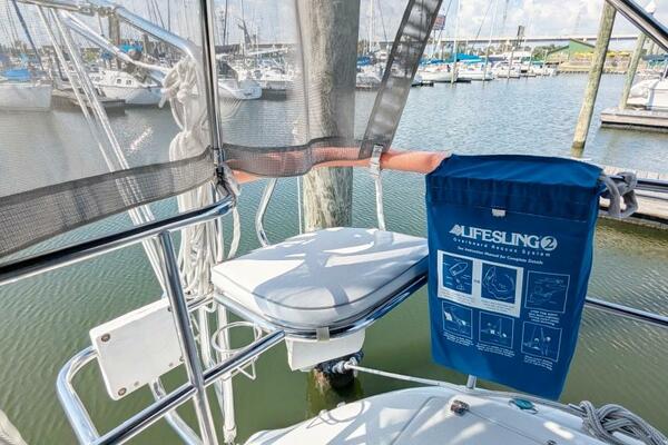 Elusive  35ft Catalina Yacht For Sale