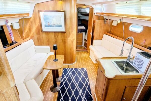 Elusive  35ft Catalina Yacht For Sale