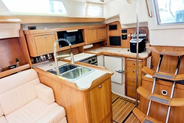 Elusive  35ft Catalina Yacht For Sale