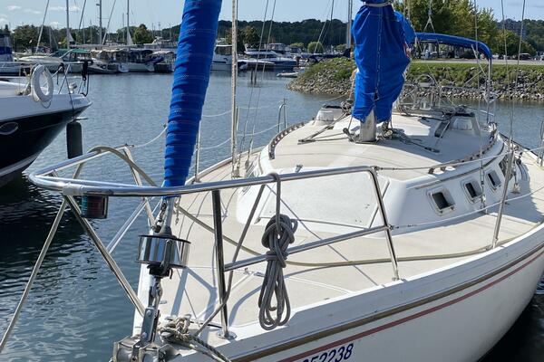 Rhapsody 34ft Catalina Yacht For Sale