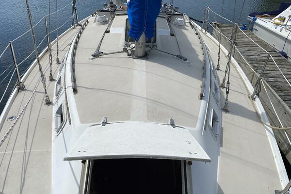 Rhapsody 34ft Catalina Yacht For Sale