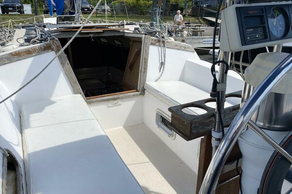 Rhapsody 34ft Catalina Yacht For Sale