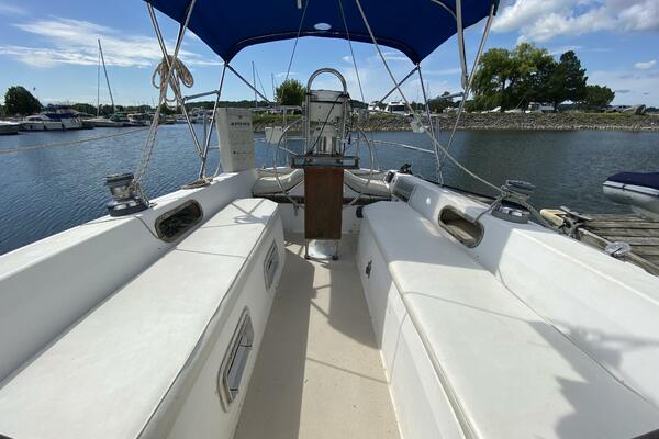 Rhapsody 34ft Catalina Yacht For Sale