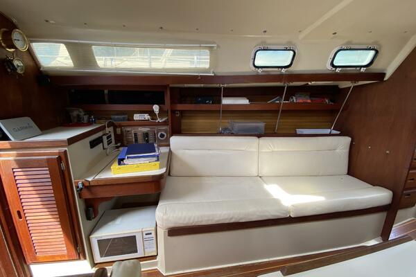 Rhapsody 34ft Catalina Yacht For Sale
