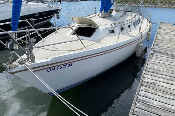 Rhapsody 34ft Catalina Yacht For Sale