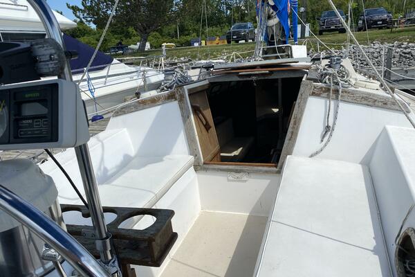 Rhapsody 34ft Catalina Yacht For Sale