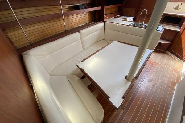 Rhapsody 34ft Catalina Yacht For Sale