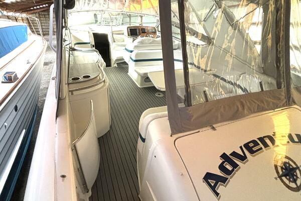 Adventure Capital 40ft Formula Yacht For Sale