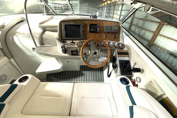 Adventure Capital 40ft Formula Yacht For Sale