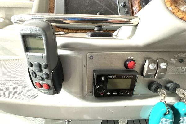 Adventure Capital 40ft Formula Yacht For Sale