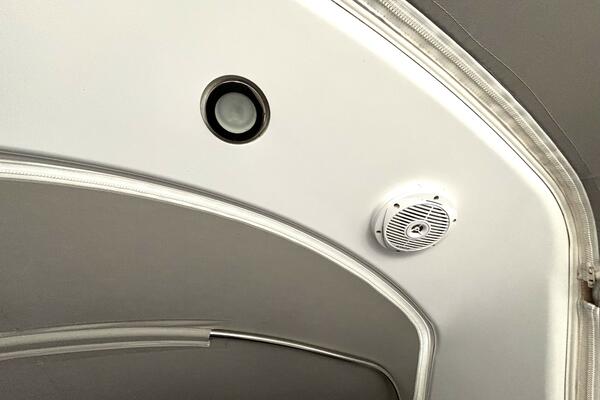 Adventure Capital 40ft Formula Yacht For Sale