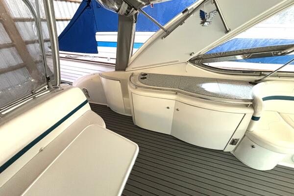 Adventure Capital 40ft Formula Yacht For Sale