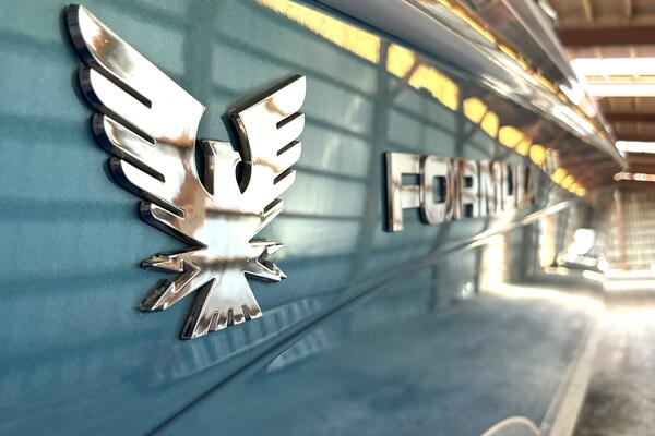 Adventure Capital 40ft Formula Yacht For Sale