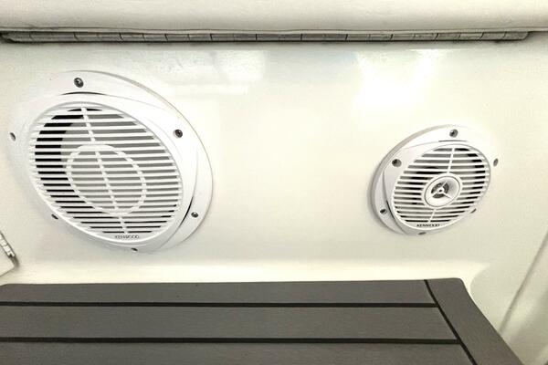 Adventure Capital 40ft Formula Yacht For Sale