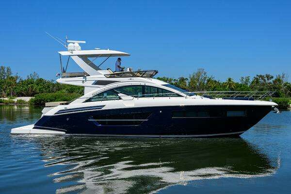 60-ft-Cruisers-2018-60 Cantius Fly-UNORTHODOCS Longboat Key Florida United States  yacht for sale