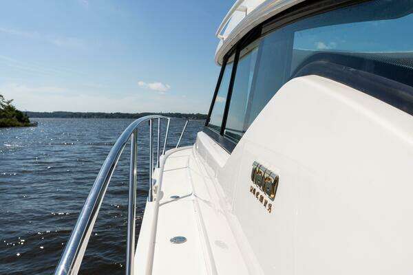 2015 Tiara Yachts 44