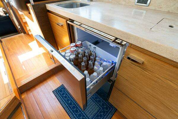 2015 Tiara Yachts 44