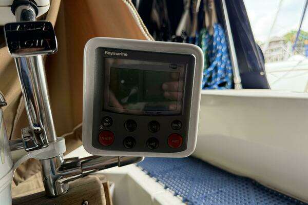 Photo of the 1988 Catalina Morgan 44 Center Cockpit "Meno Mosso"