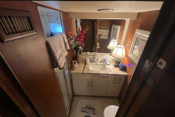 Hatteras Motor Yacht Yacht For Sale