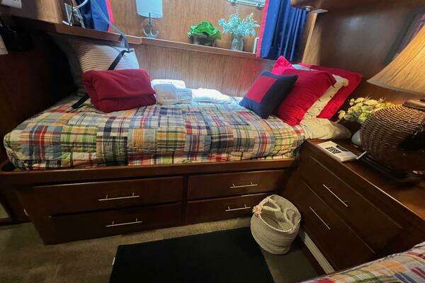 Hatteras Motor Yacht Yacht For Sale
