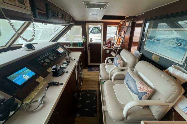 Hatteras Motor Yacht Yacht For Sale
