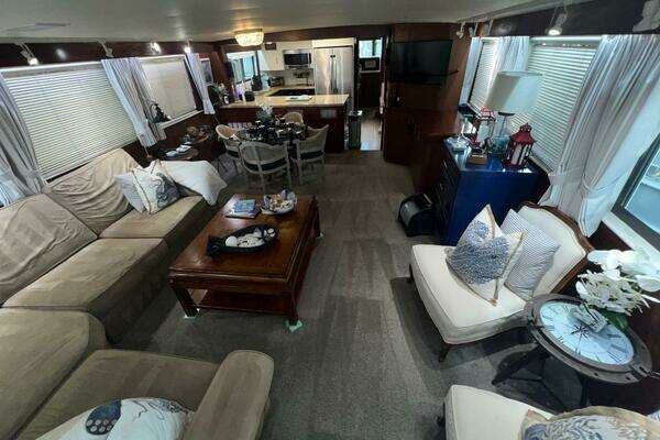 Hatteras Motor Yacht Yacht For Sale