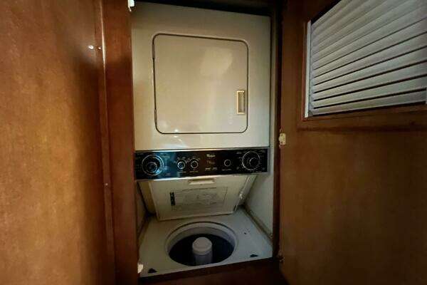 Hatteras Motor Yacht Yacht For Sale