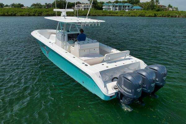 2013 Bahama 37