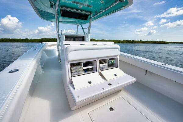 2013 Bahama 37