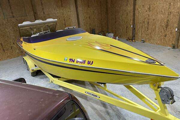 Photo of the 2005 Eliminator 
